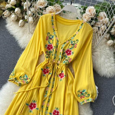 Gigi Embroidered Dress - Label Frenesi Fashion
