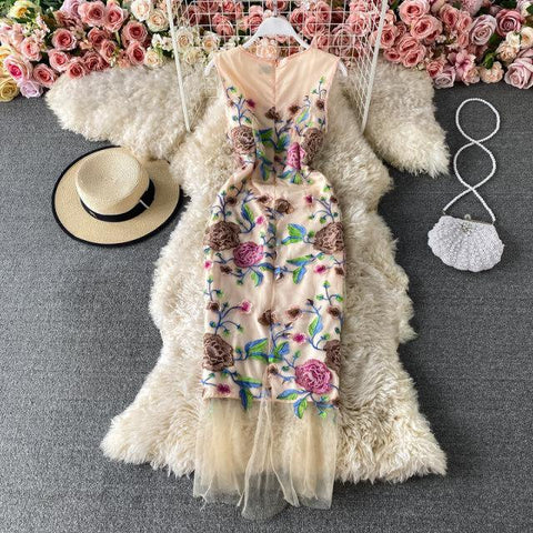 Nooril Embroidered Dress - Label Frenesi Fashion