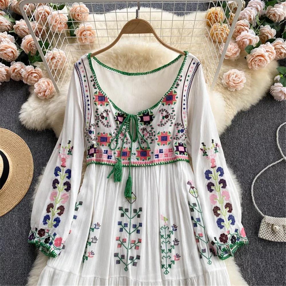 Otis Embroidered Dress - Label Frenesi Fashion