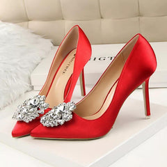 Sarah Heels - Label Frenesi Fashion