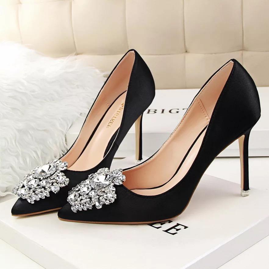 Sarah Heels - Label Frenesi Fashion