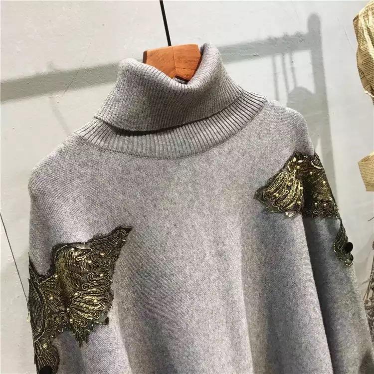 Turtleneck Eagle Cape - Label Frenesi Fashion