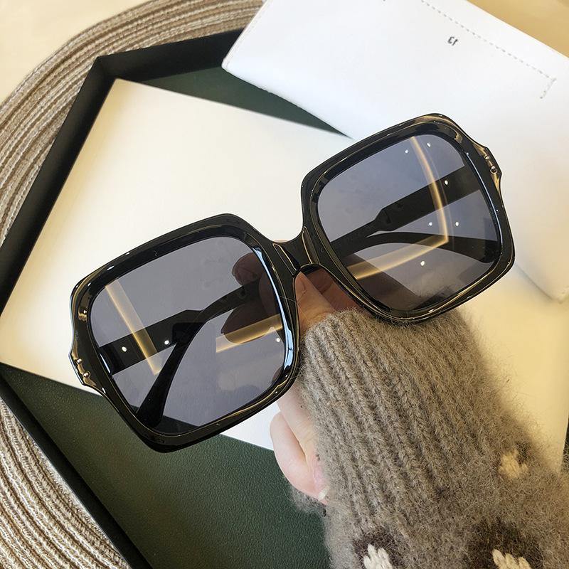 Vienna Sunglasses - Label Frenesi Fashion